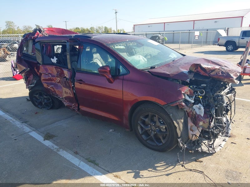 CHRYSLER PACIFICA TOURING L PLUS