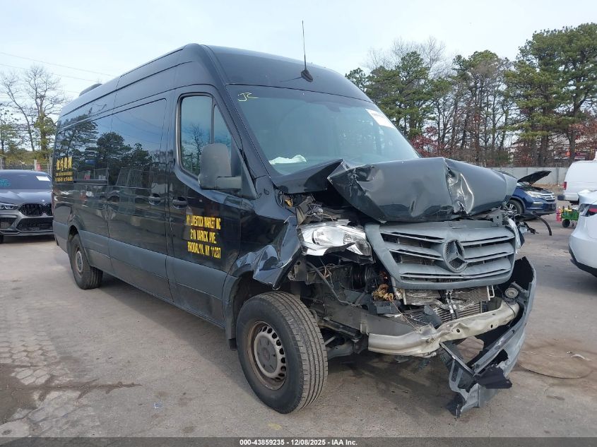 MERCEDES-BENZ SPRINTER 2500 STANDARD ROOF V6