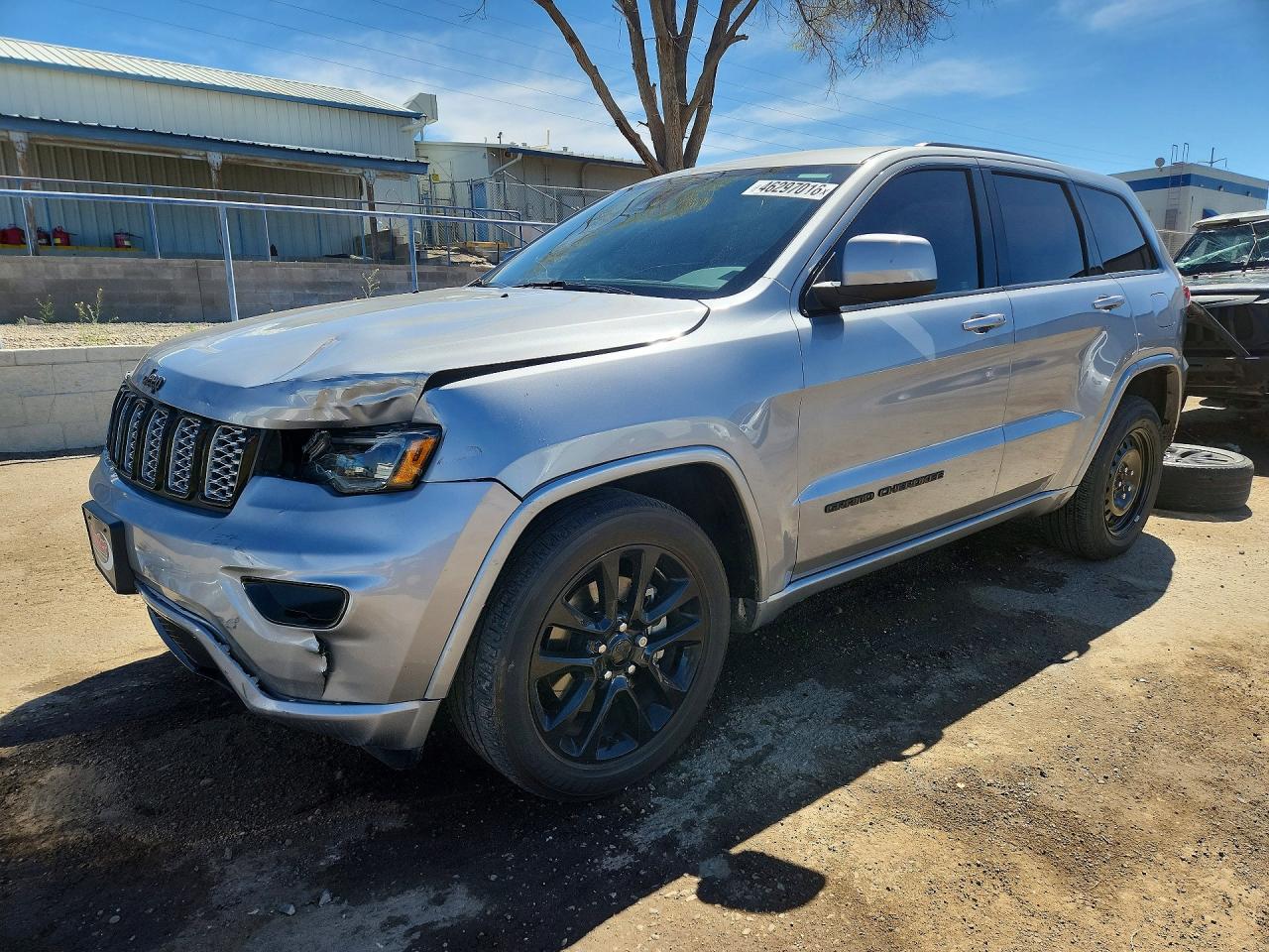 Jeep GRAND CHEROKEE LAREDO