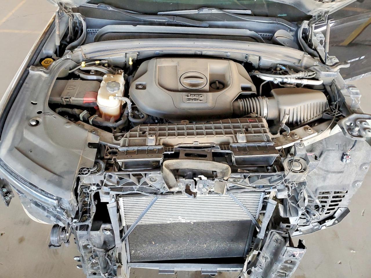 Jeep GRAND CHEROKEE L SUMMIT