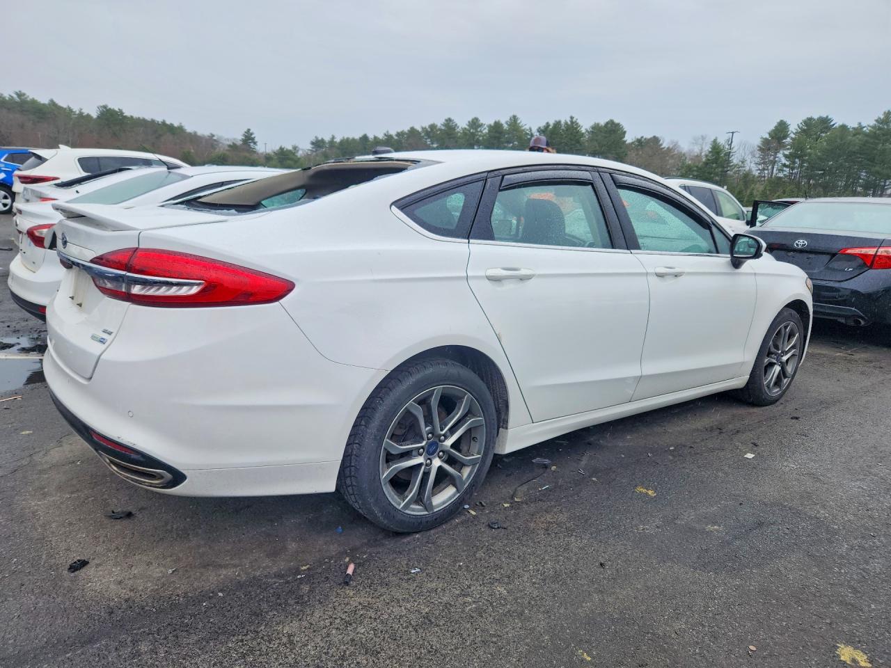 Ford FUSION SE