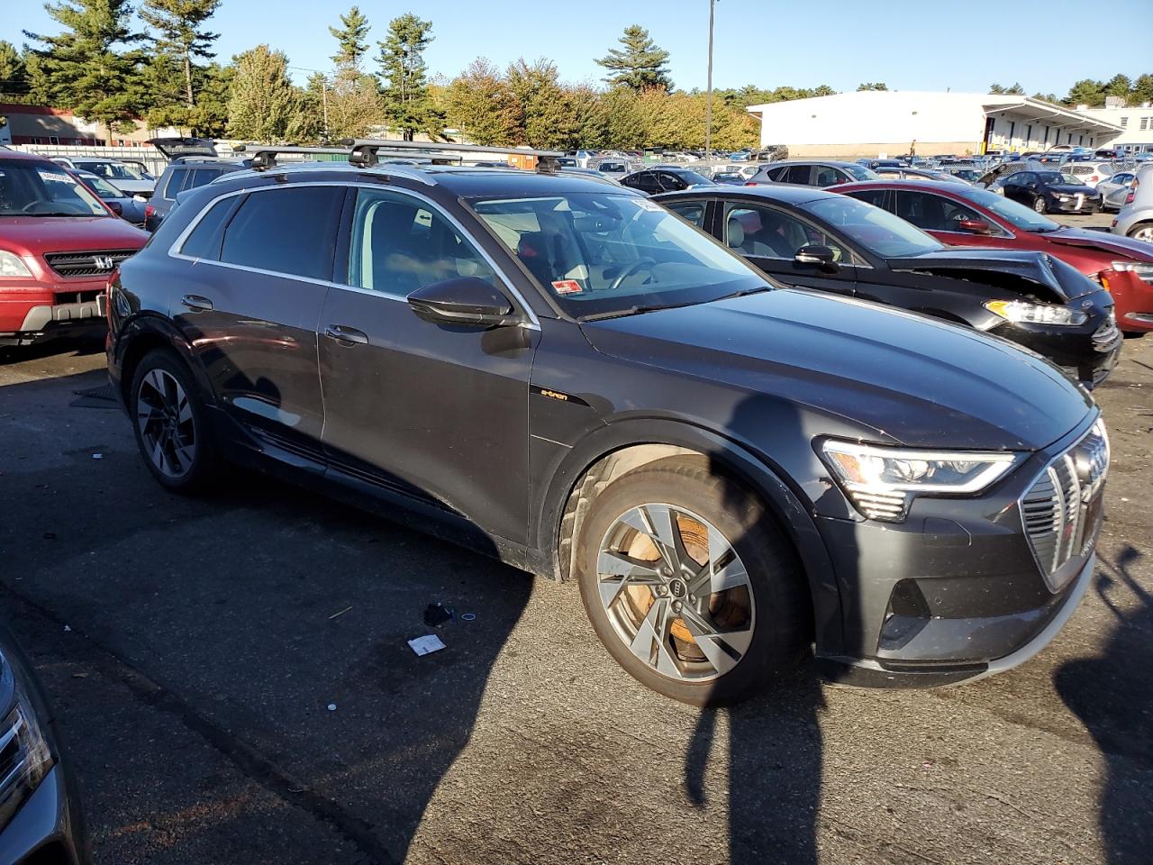 Audi E-TRON PREMIUM