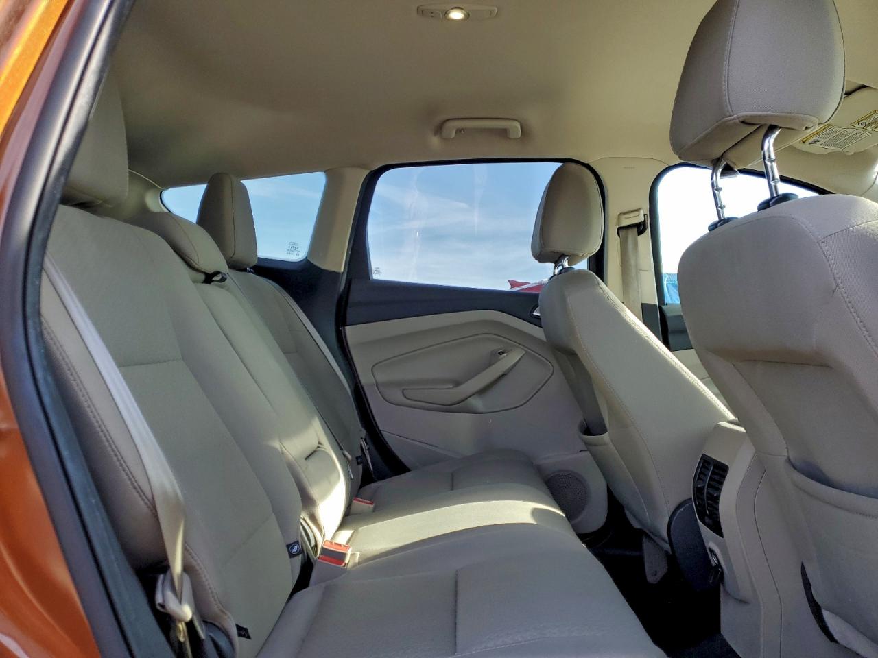 Ford ESCAPE SE